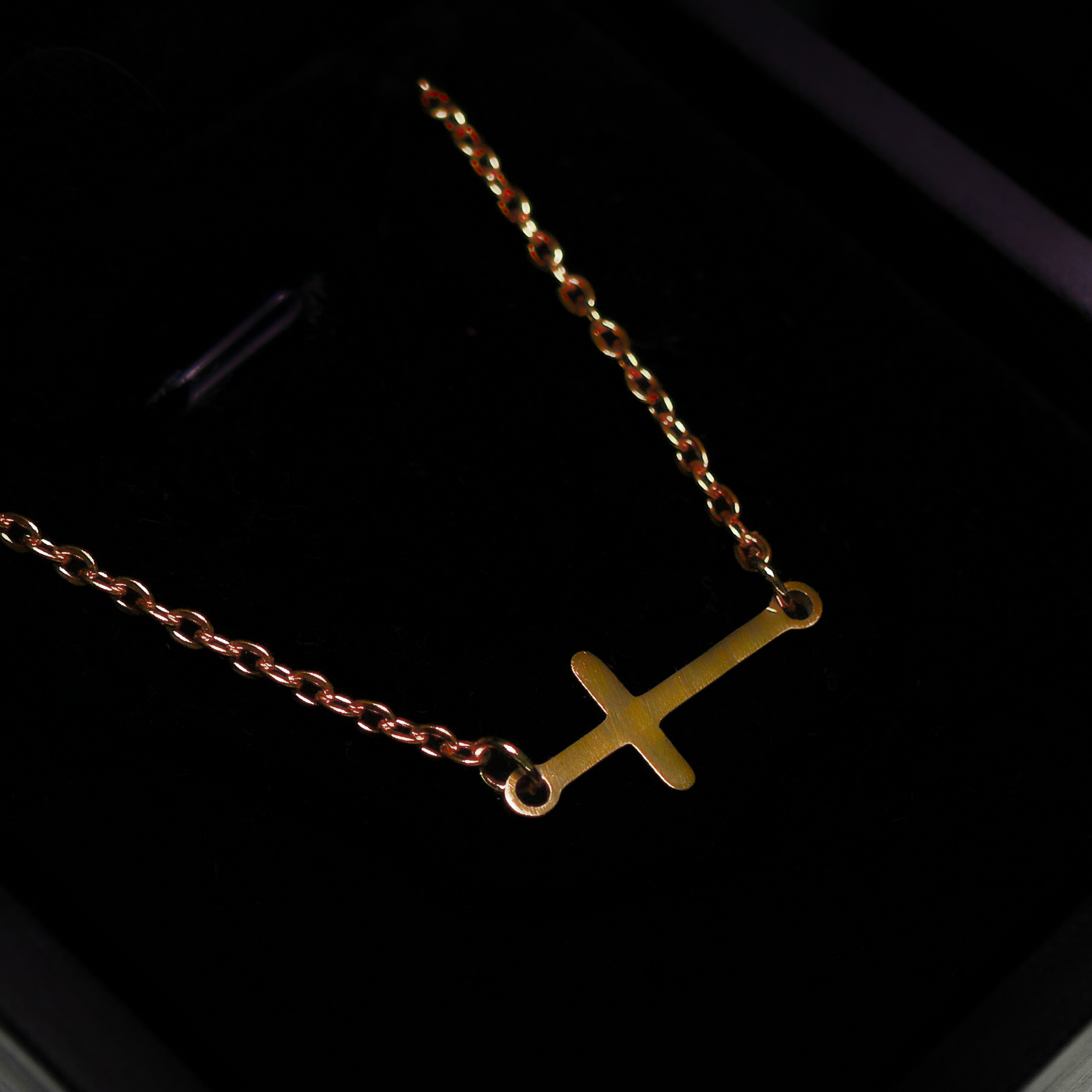 Kreuz Armband Gold