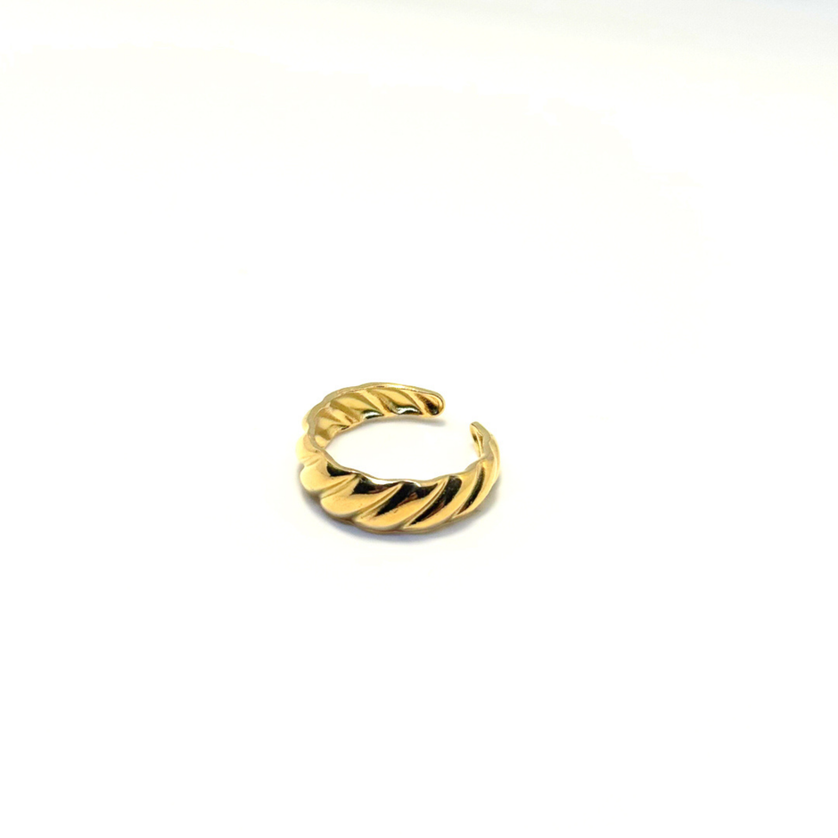 Croissant Ring Gold